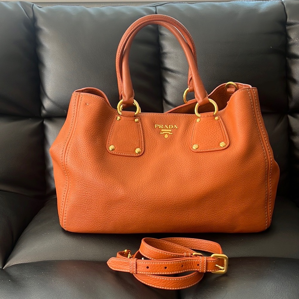 Excellent condition 💯 authentic PRDA bag
